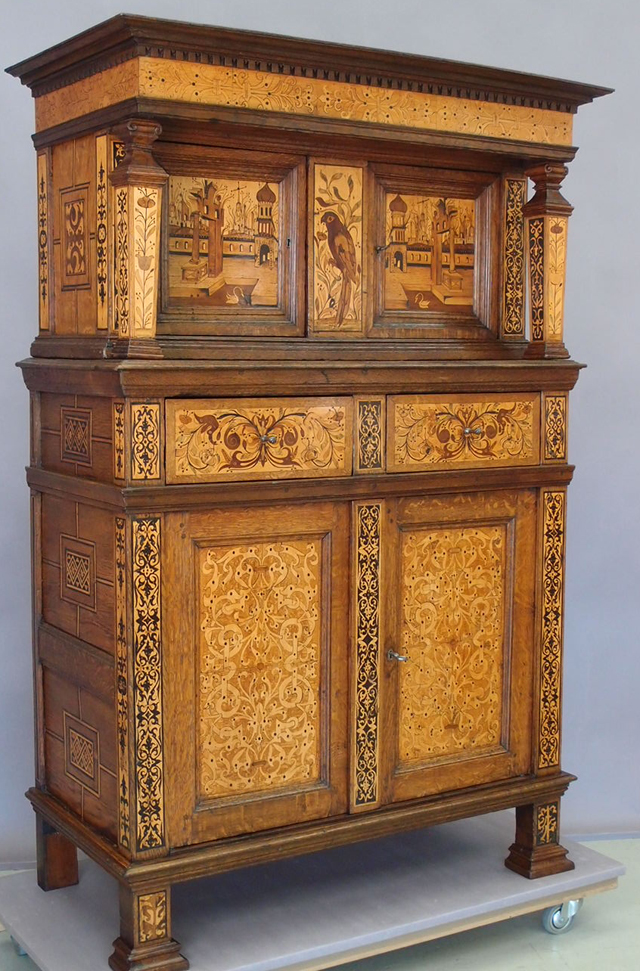 Kölner Überbauschrank